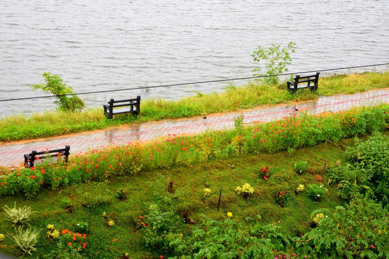 Lake City Resort Анурадхапура Екстериор снимка