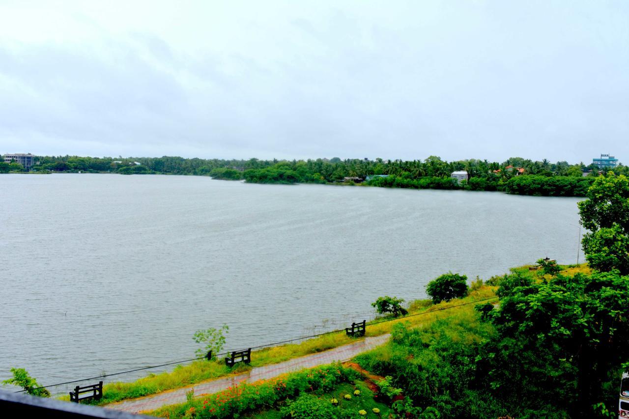 Lake City Resort Анурадхапура Екстериор снимка
