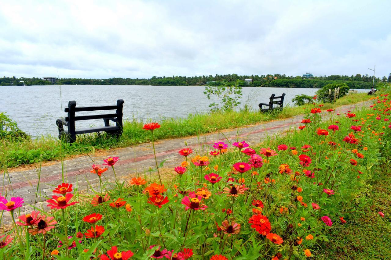 Lake City Resort Анурадхапура Екстериор снимка